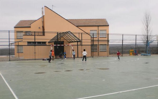 Entrenamiento de fútbol calle en el Colegio Eresma