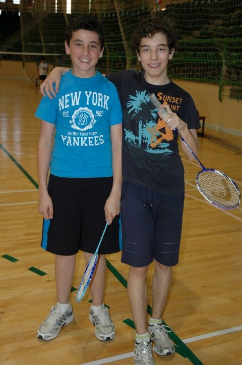 Julio y Javier, antiguos alumnos del colegio, como campeones de Segovia infantiles