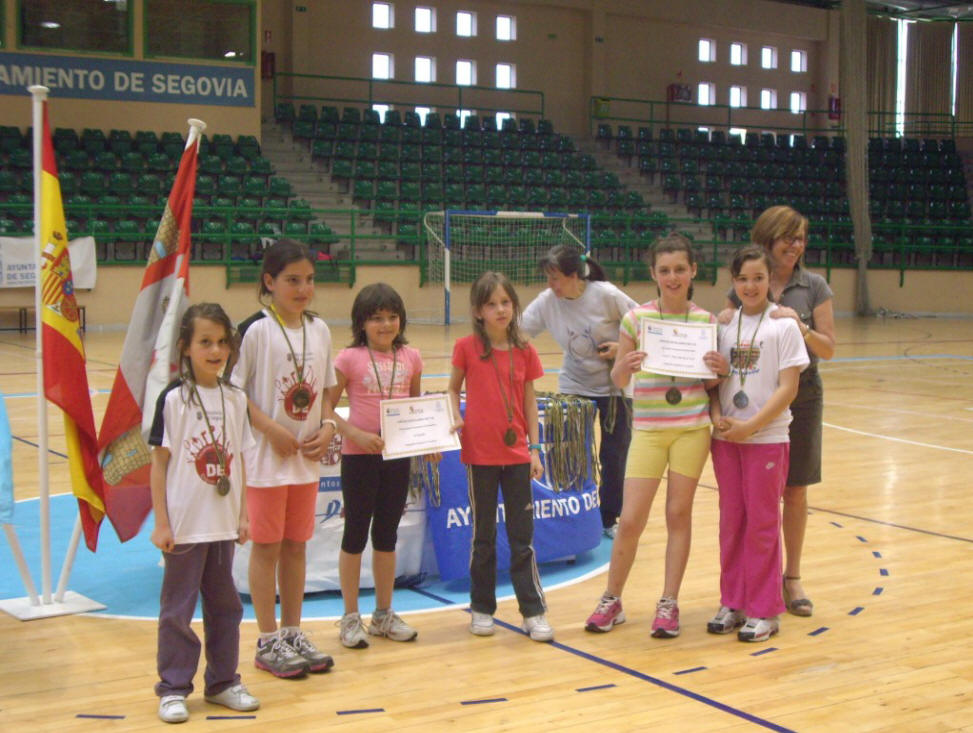 Entrega de premios de la categoría benjamín femenina